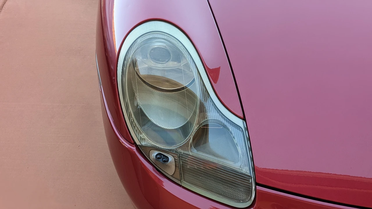 2001 Porsche 996 Carrera - Image 19 of 31