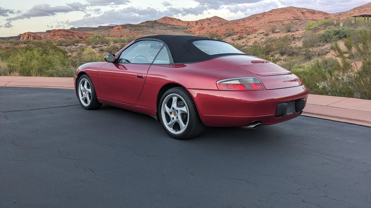 2001 Porsche 996 Carrera - Image 13 of 31