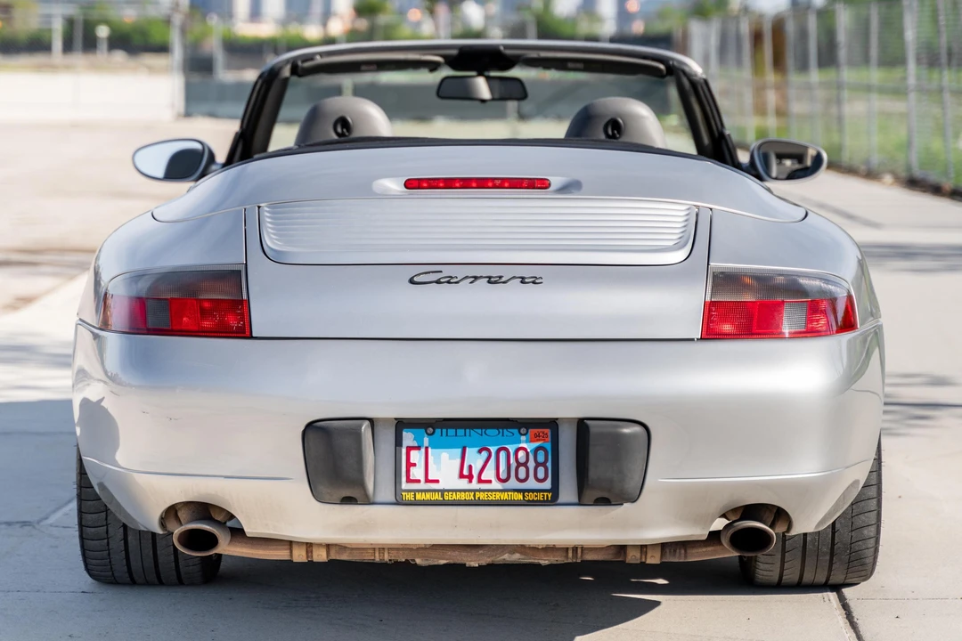 2001 Porsche 996 Carrera - Image 5 of 31