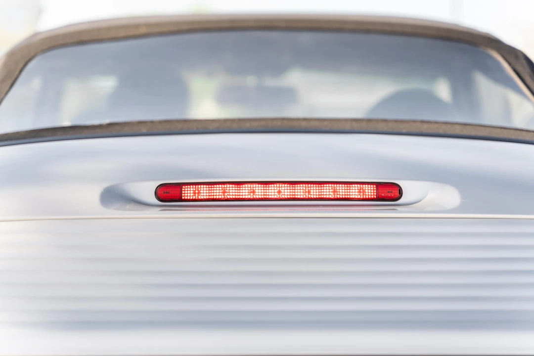 2001 Porsche 996 Carrera - Image 30 of 31