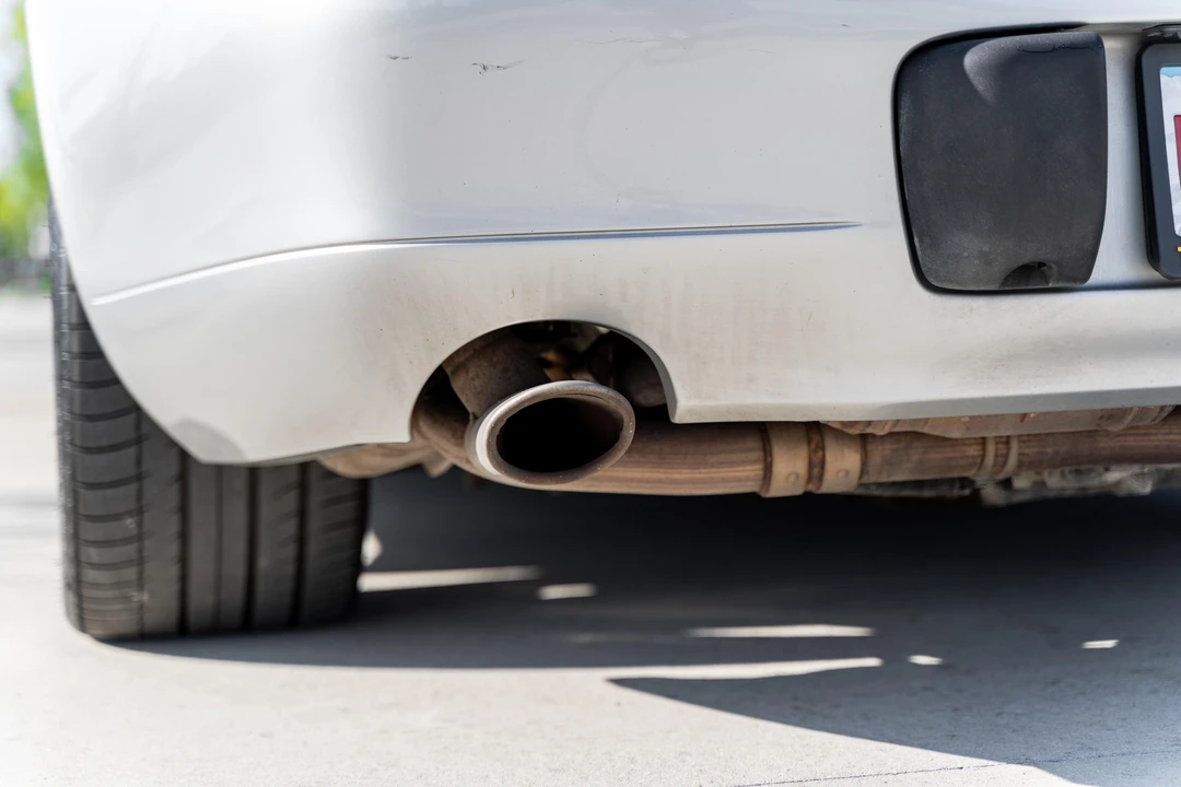 2001 Porsche 996 Carrera - Image 28 of 31