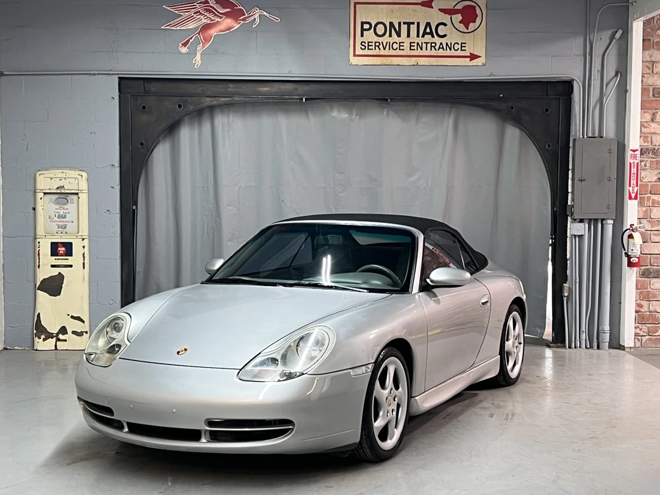 2001 Porsche 996 Carrera - Image 22 of 31