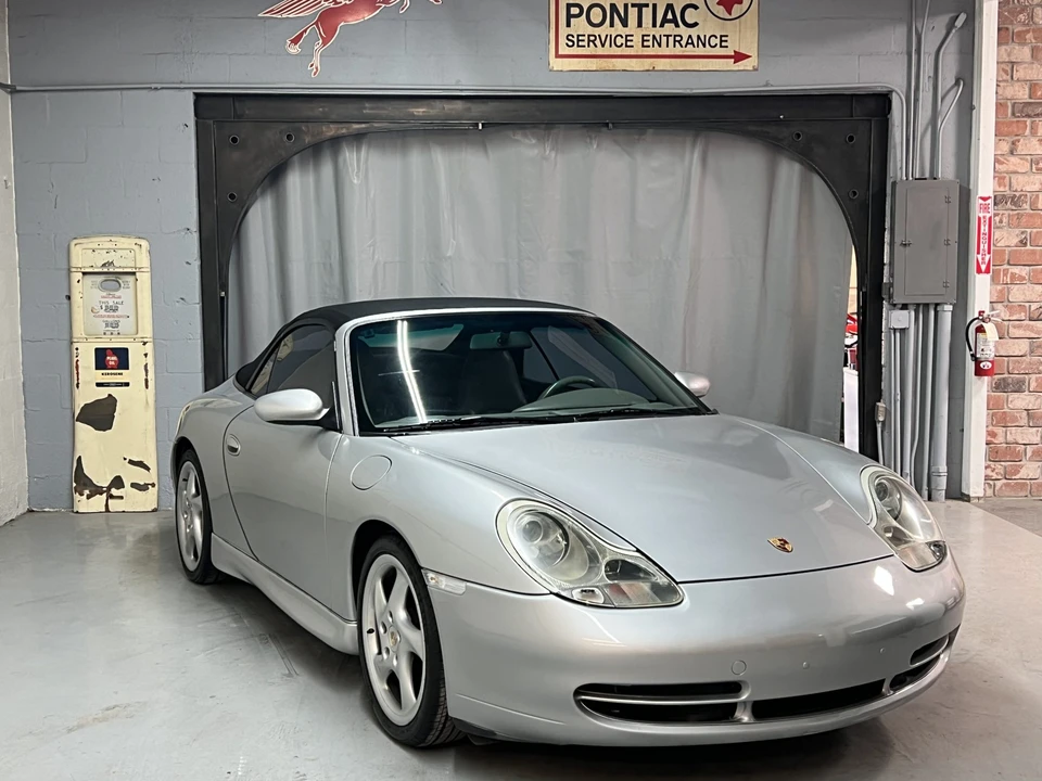 2001 Porsche 996 Carrera - Image 17 of 31