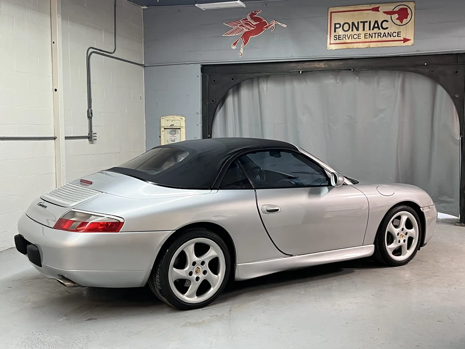 2001 Porsche 996 Carrera - Image 24 of 31
