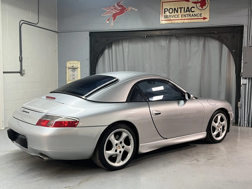 2001 Porsche 996 Carrera - Image 15 of 31