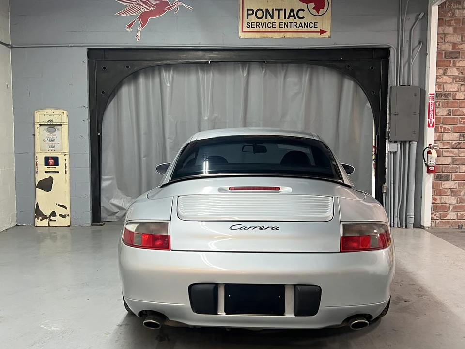 2001 Porsche 996 Carrera - Image 14 of 31