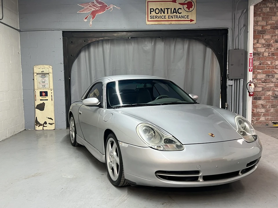 2001 Porsche 996 Carrera - Image 2 of 31