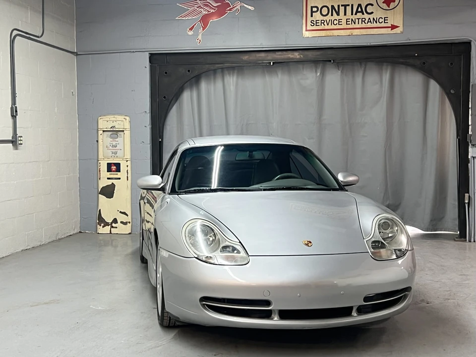 2001 Porsche 996 Carrera - Image 5 of 31