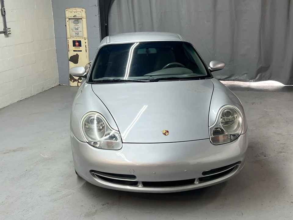 2001 Porsche 996 Carrera - Image 4 of 31