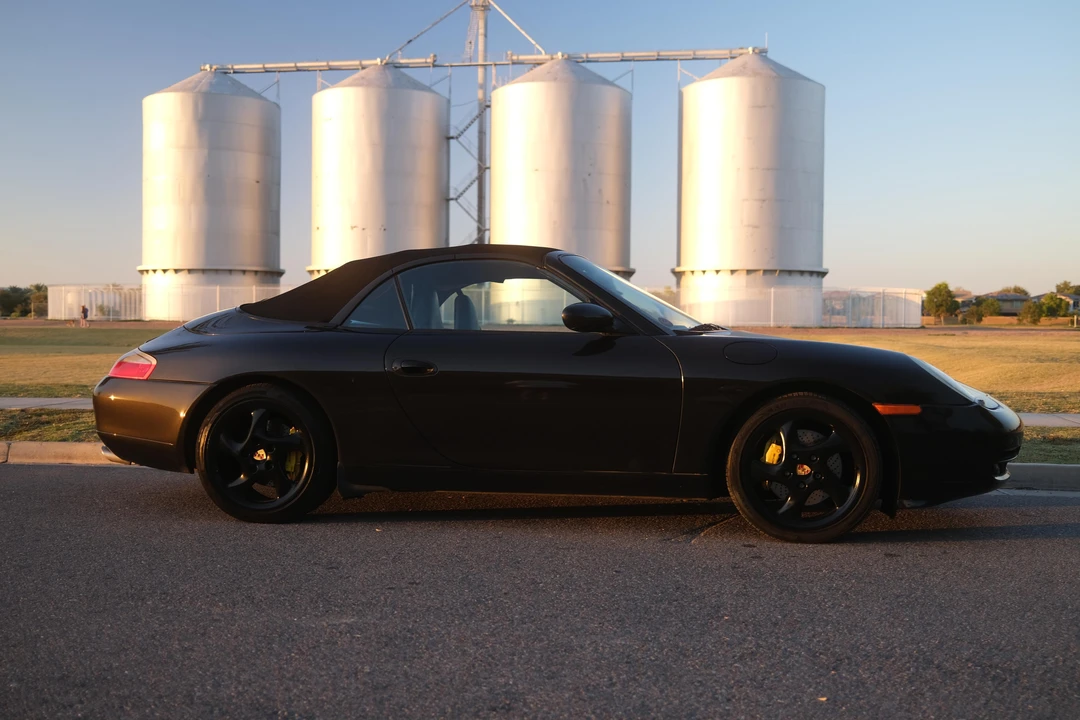 2001 Porsche 996 Carrera - Image 13 of 26