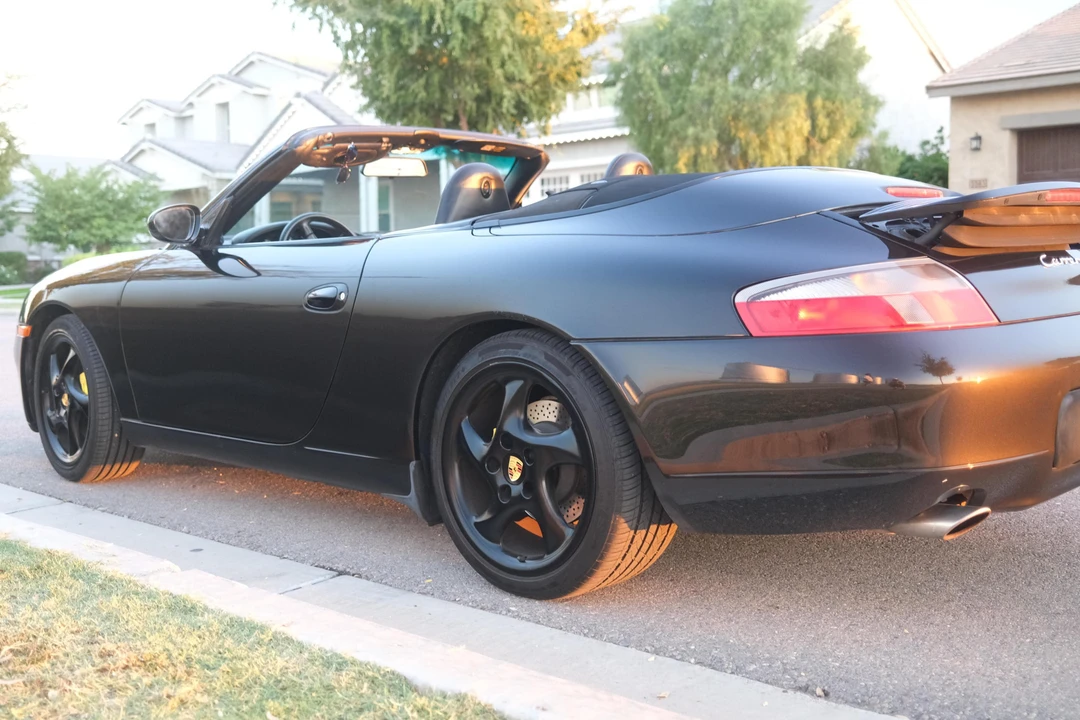 2001 Porsche 996 Carrera - Image 19 of 26