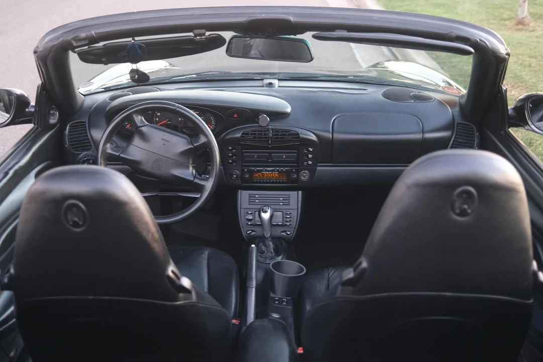 2001 Porsche 996 Carrera - Image 26 of 26