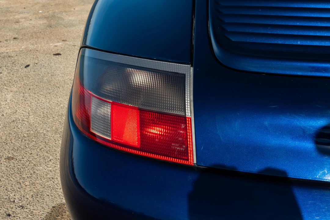 2001 Porsche 996 Carrera - Image 30 of 31