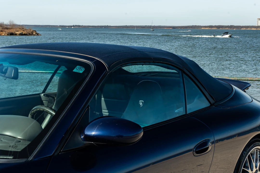 2001 Porsche 996 Carrera - Image 23 of 31