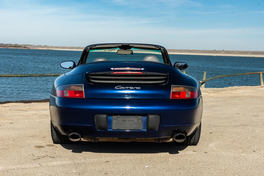 2001 Porsche 996 Carrera - Image 10 of 31