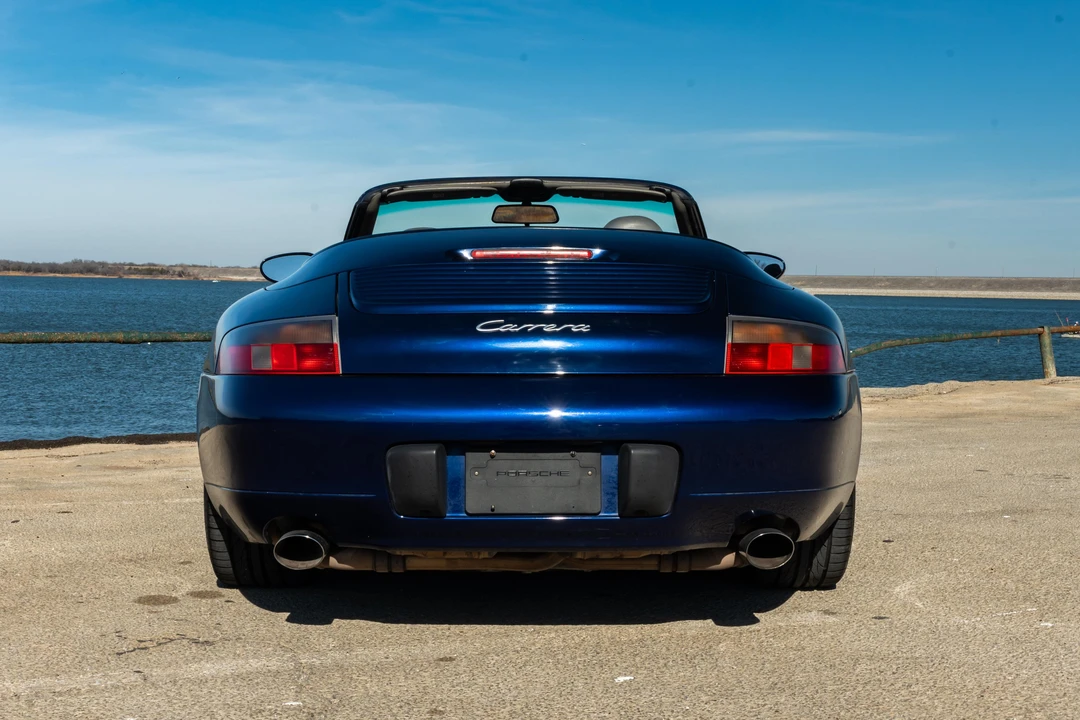 2001 Porsche 996 Carrera - Image 9 of 31