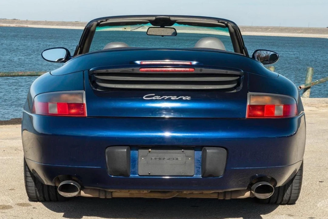 2001 Porsche 996 Carrera - Image 5 of 31