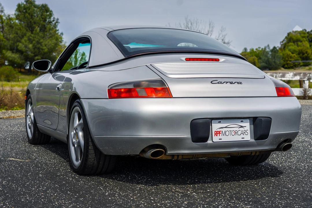 2001 Porsche 996 Carrera - Image 27 of 31