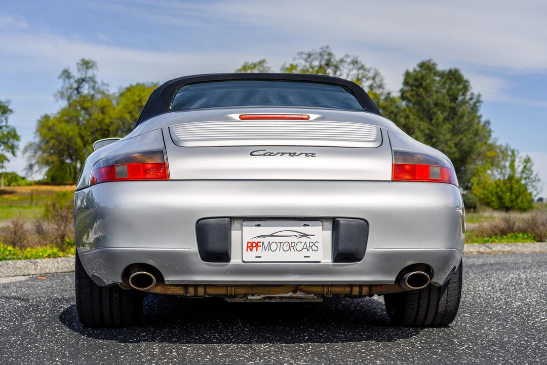 2001 Porsche 996 Carrera - Image 12 of 31
