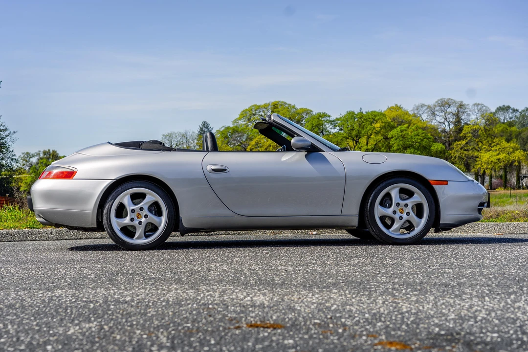2001 Porsche 996 Carrera - Image 22 of 31