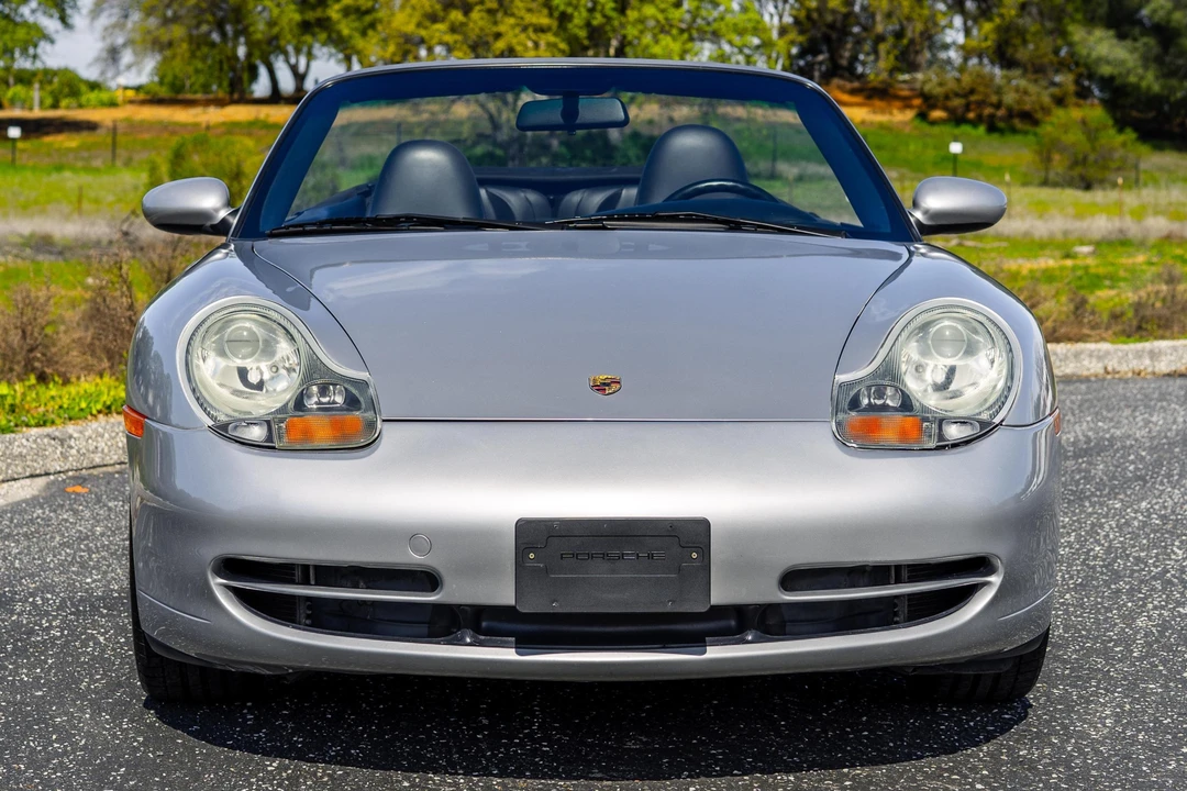 2001 Porsche 996 Carrera - Image 2 of 31