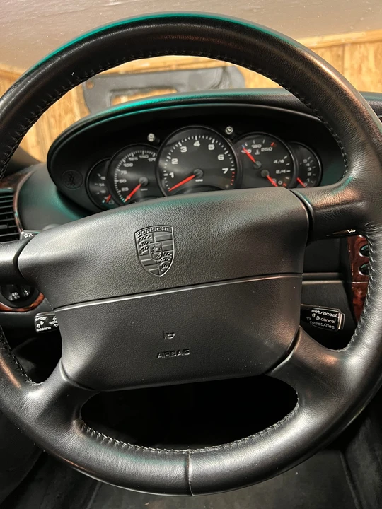 2001 Porsche 996 Carrera - Image 10 of 21