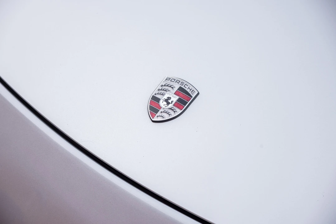 2001 Porsche 996 Carrera - Image 29 of 31