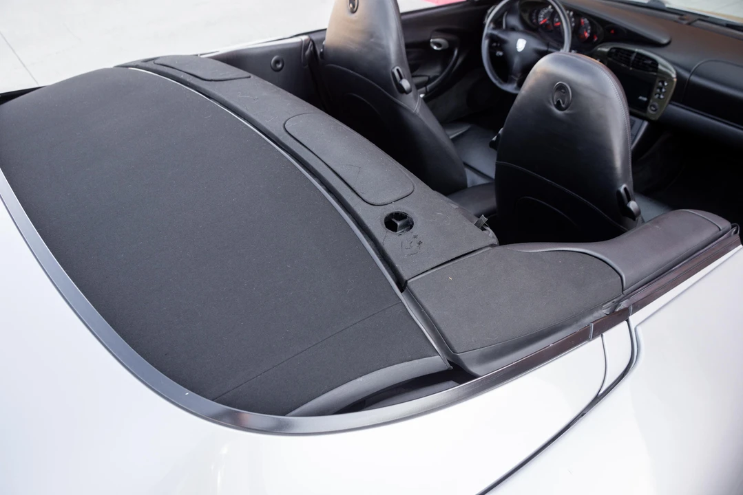 2001 Porsche 996 Carrera - Image 26 of 31
