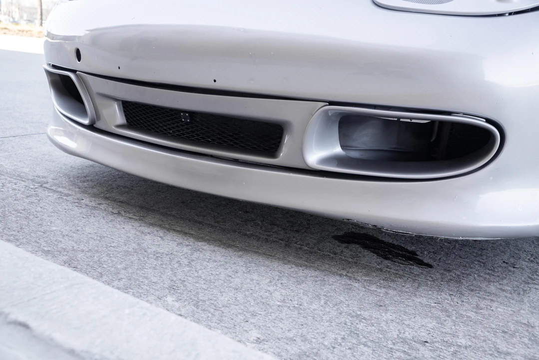 2001 Porsche 996 Carrera - Image 27 of 31