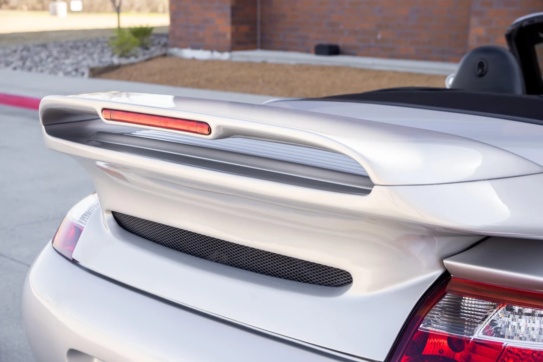 2001 Porsche 996 Carrera - Image 24 of 31