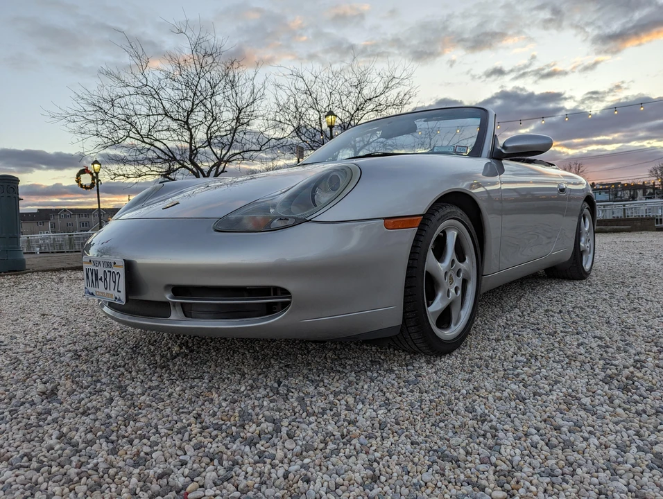 2001 Porsche 996 Carrera - Image 11 of 31