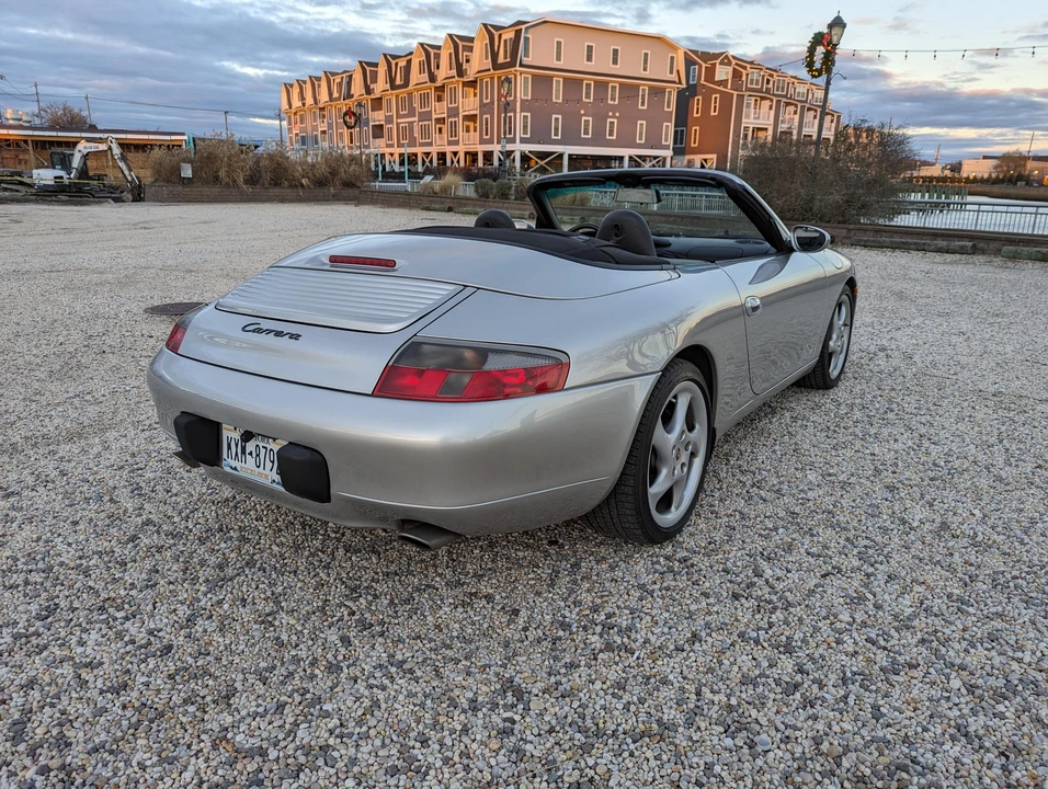 2001 Porsche 996 Carrera - Image 27 of 31