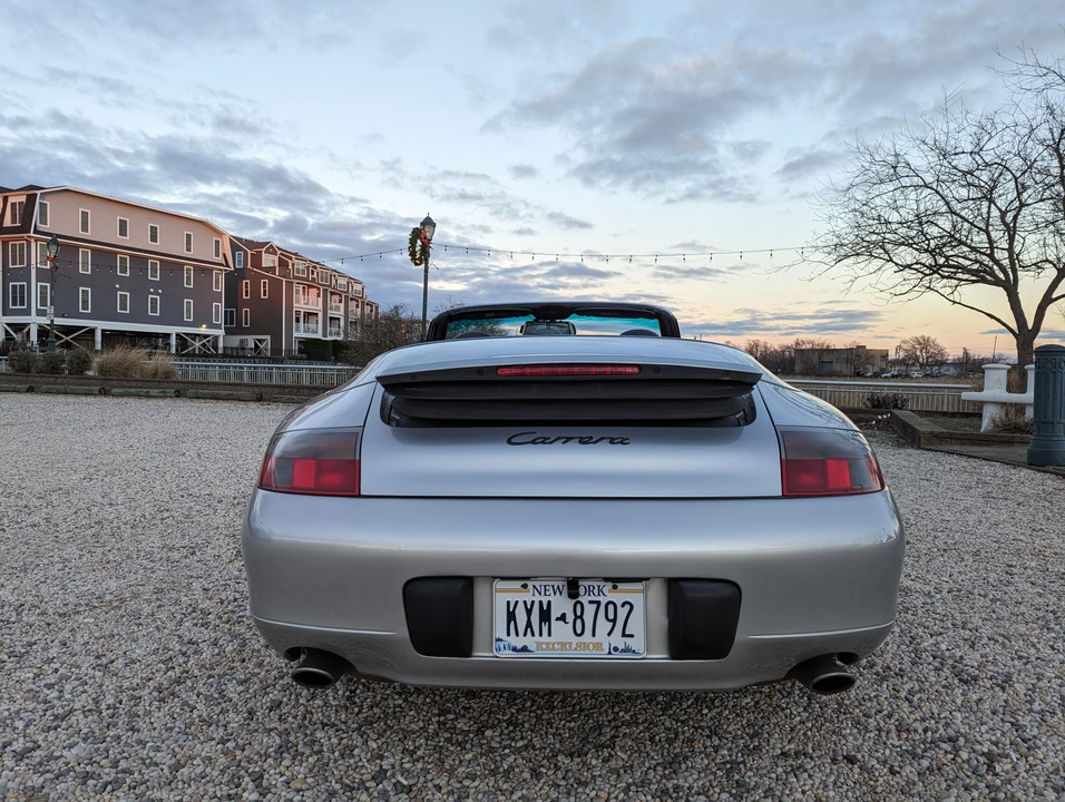 2001 Porsche 996 Carrera - Image 23 of 31