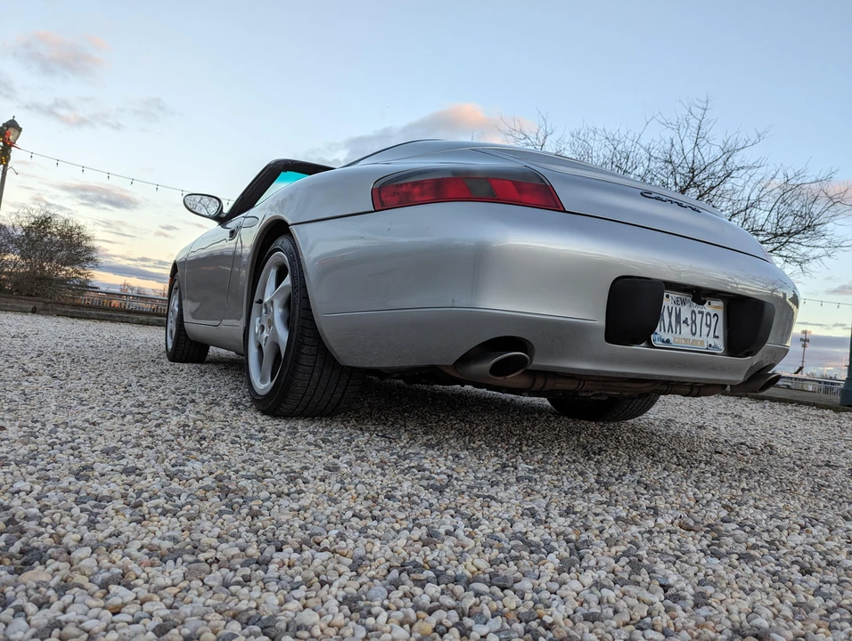 2001 Porsche 996 Carrera - Image 19 of 31