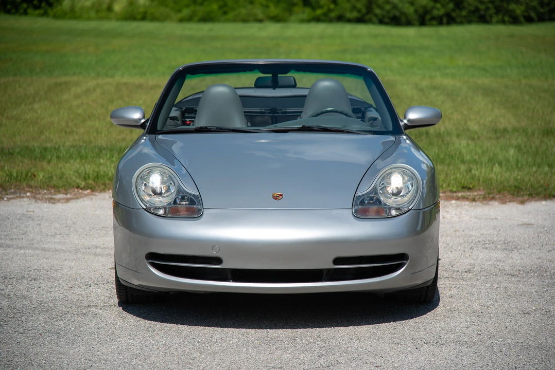 2001 Porsche 996 Carrera - Image 19 of 31
