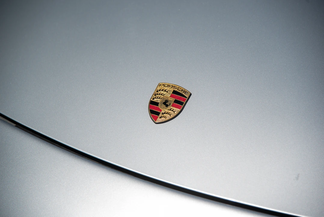 2001 Porsche 996 Carrera - Image 21 of 31