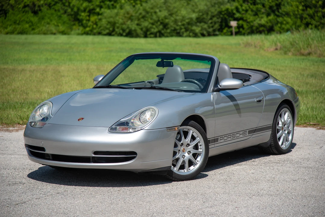 2001 Porsche 996 Carrera - Image 2 of 31