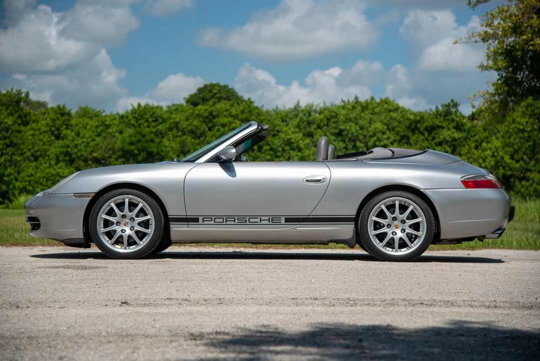 2001 Porsche 996 Carrera - Image 4 of 31