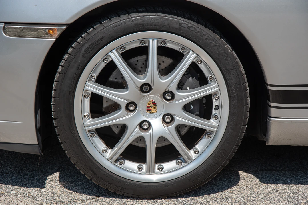 2001 Porsche 996 Carrera - Image 31 of 31