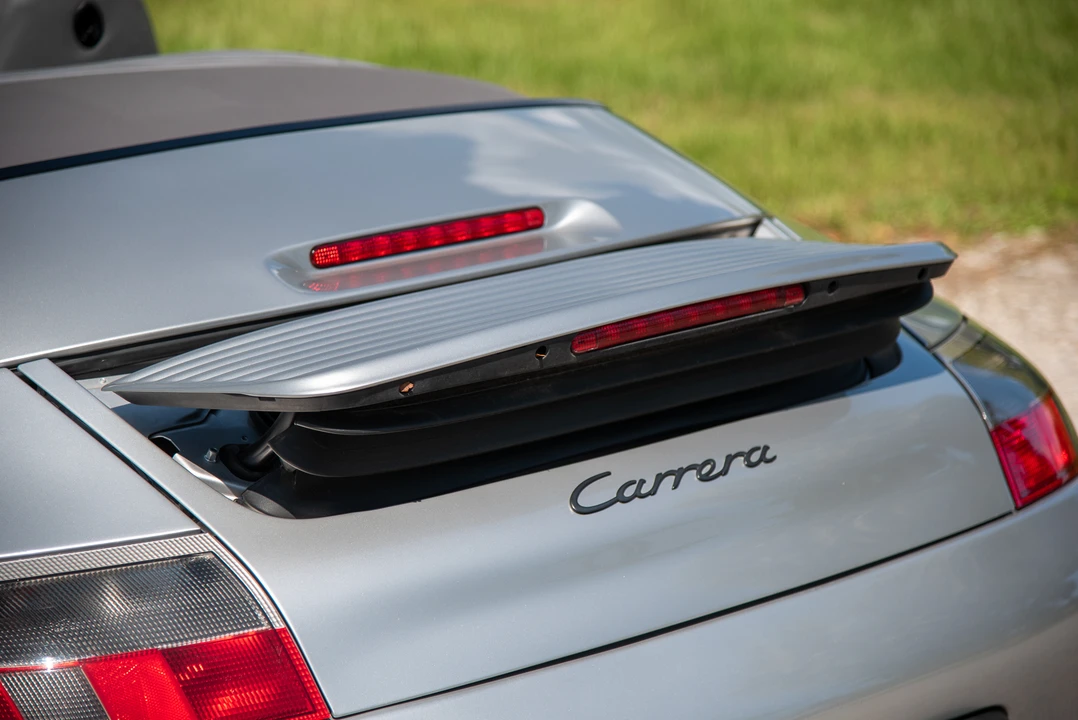 2001 Porsche 996 Carrera - Image 26 of 31