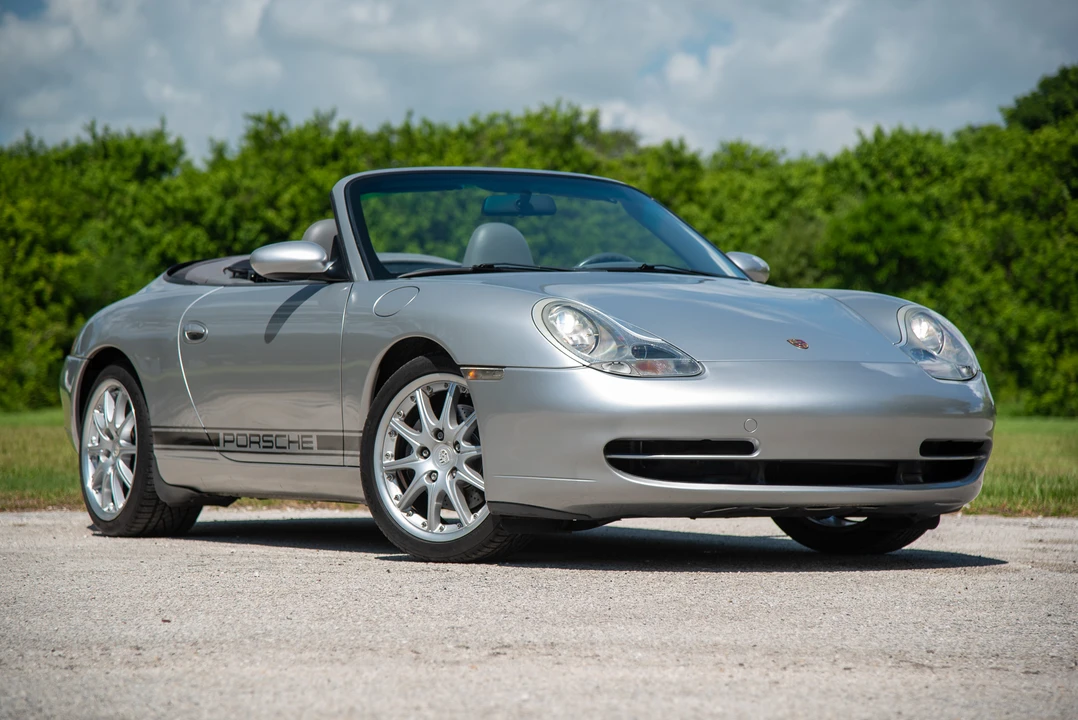 2001 Porsche 996 Carrera - Image 17 of 31
