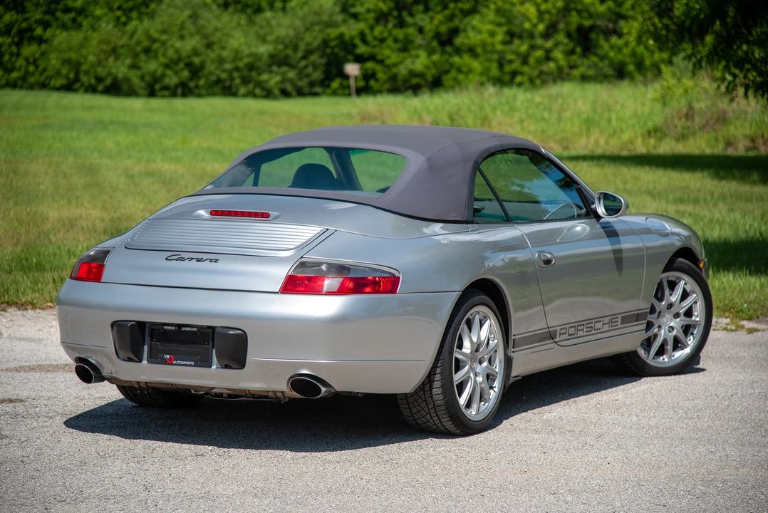 2001 Porsche 996 Carrera - Image 12 of 31