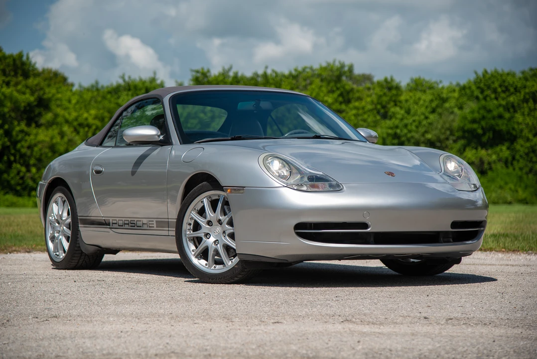 2001 Porsche 996 Carrera - Image 14 of 31