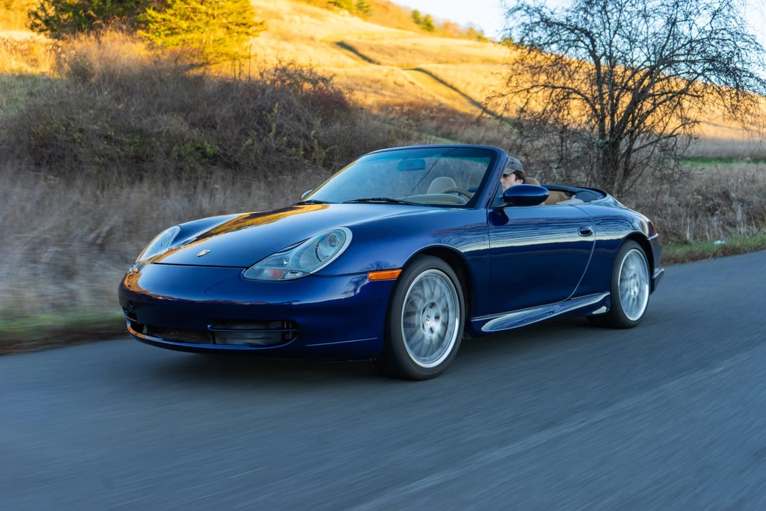 2001 Porsche 996 Carrera - Image 9 of 31