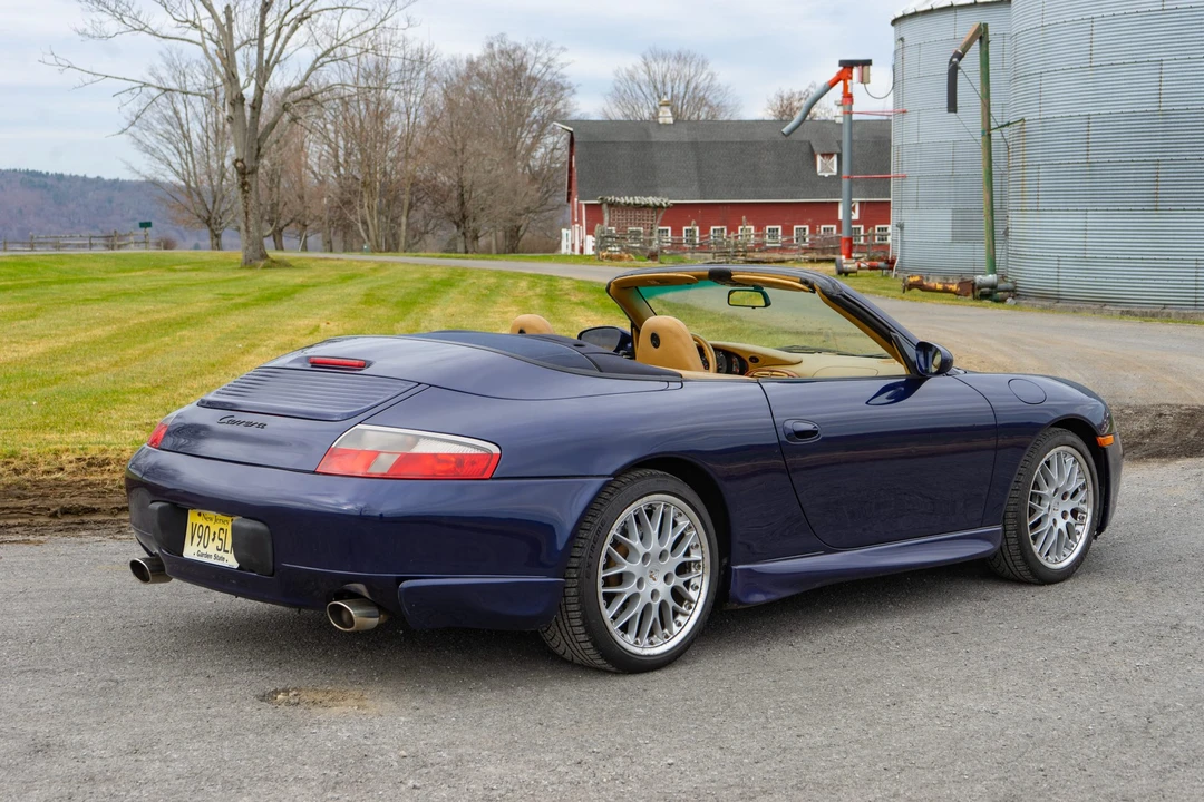 2001 Porsche 996 Carrera - Image 27 of 31