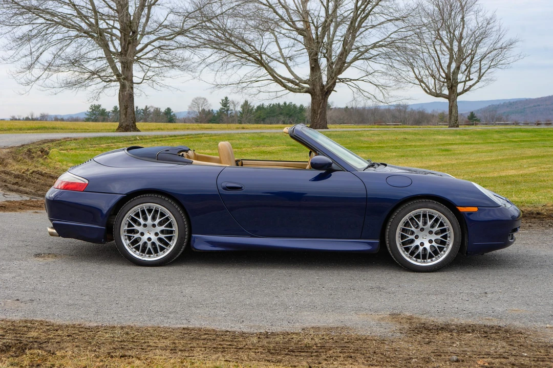 2001 Porsche 996 Carrera - Image 30 of 31