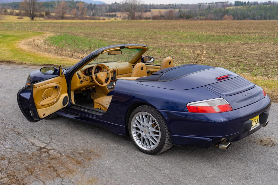 2001 Porsche 996 Carrera - Image 21 of 31