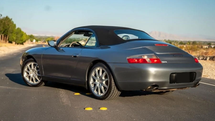 2001 Porsche 996 Carrera - Image 10 of 11