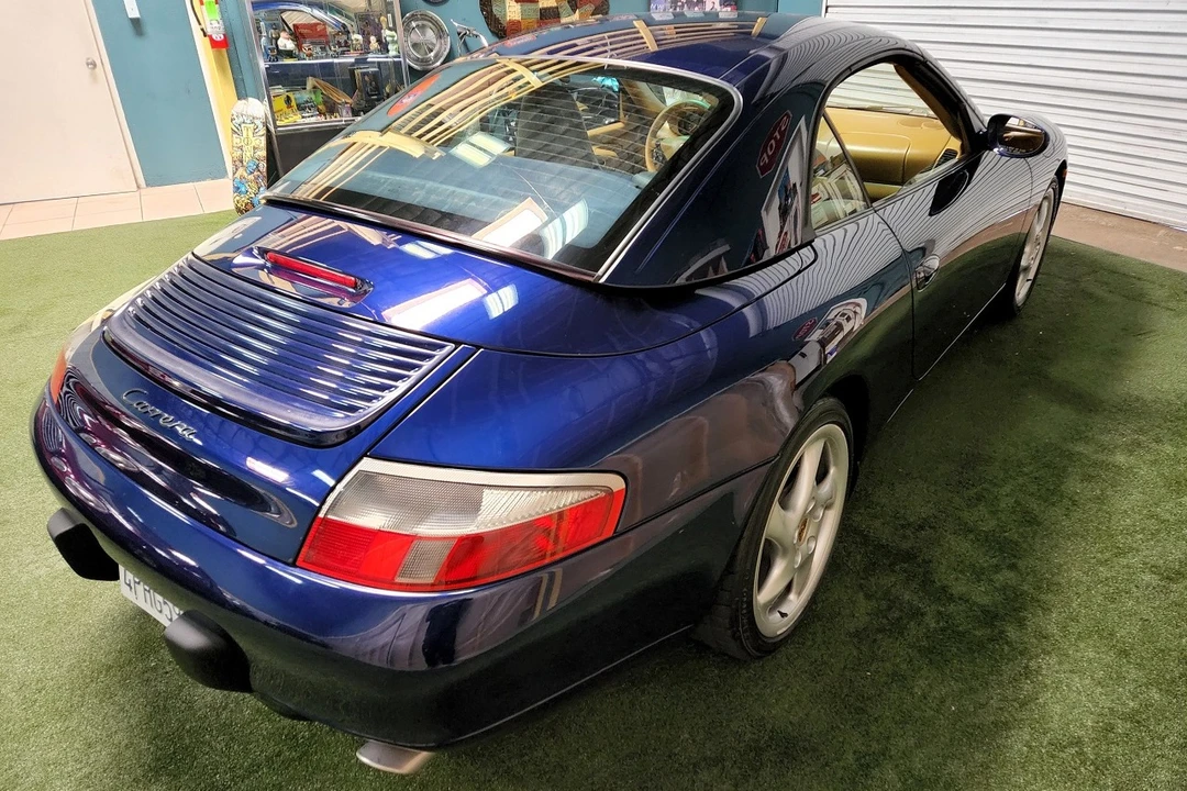 2001 Porsche 996 Carrera - Image 14 of 31