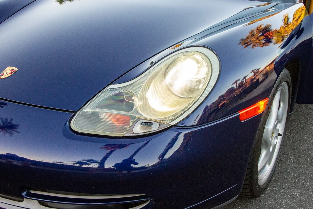2001 Porsche 996 Carrera - Image 27 of 31